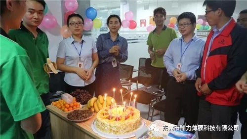 ROR体育薄膜员工生日祝福丨在奋斗的时光里，感恩有你们！